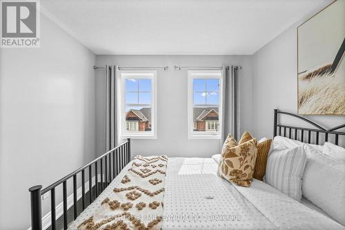 655 Cargill Path, Milton, ON - Indoor Photo Showing Bedroom