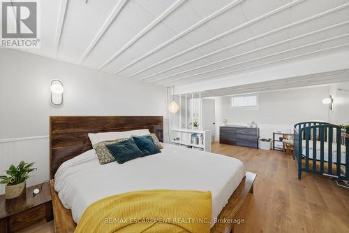752 Ninth Avenue, Hamilton, ON - Indoor Photo Showing Bedroom