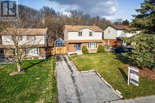 629 GRANDVIEW STREET S  Oshawa, ON L1H 7T5