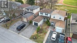 742 BEMAN DRIVE Newmarket, ON L3Y 4Z2