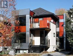 93 GILCHRIST AVENUE Ottawa, ON K1Y 0M9