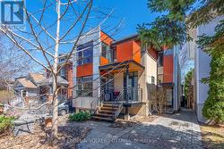 93 GILCHRIST AVENUE  Ottawa, ON K1Y 0M9