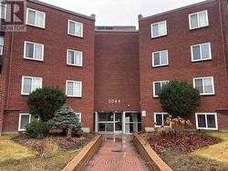 102C - 2044 ARROWSMITH DRIVE  Ottawa, ON K1J 7V8