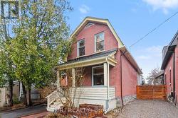 49 NEWTON STREET  Ottawa, ON K1S 2S6