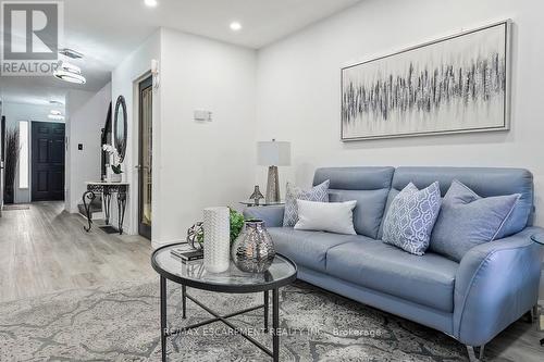 45 Hawkins Drive, Cambridge, ON - Indoor Photo Showing Other Room