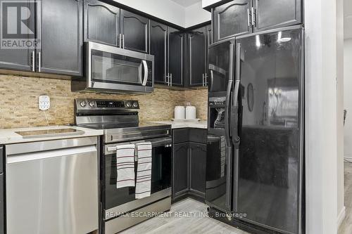 45 Hawkins Drive, Cambridge, ON - Indoor Photo Showing Kitchen