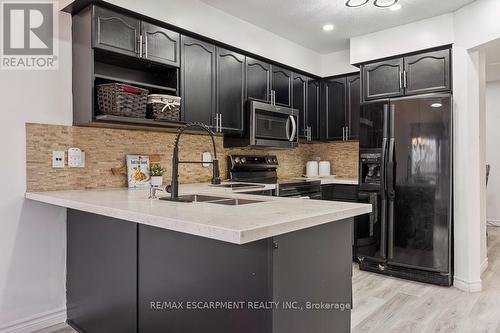 45 Hawkins Drive, Cambridge, ON - Indoor Photo Showing Kitchen With Double Sink
