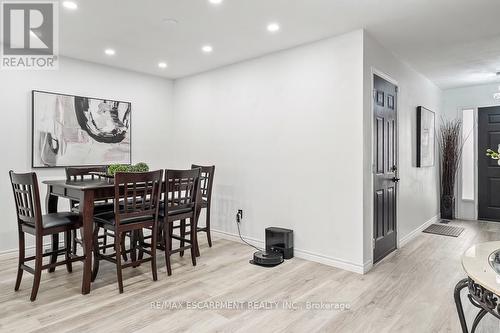 45 Hawkins Drive, Cambridge, ON - Indoor Photo Showing Other Room