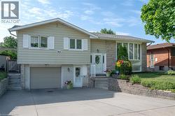 85 BURLINGTON Drive  Kitchener, ON N2B 1T4