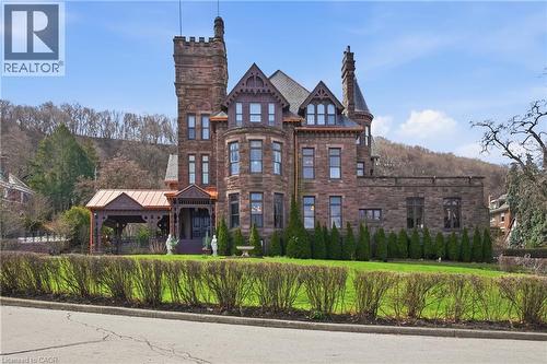 26 Ravenscliffe Avenue, Hamilton, ON - Outdoor With Facade