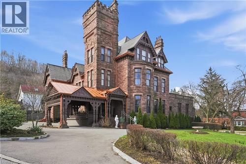 26 Ravenscliffe Avenue, Hamilton, ON - Outdoor With Facade