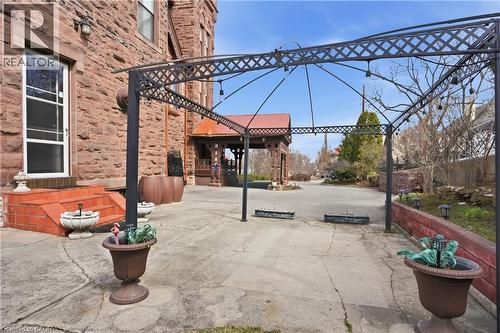 26 Ravenscliffe Avenue, Hamilton, ON - Outdoor