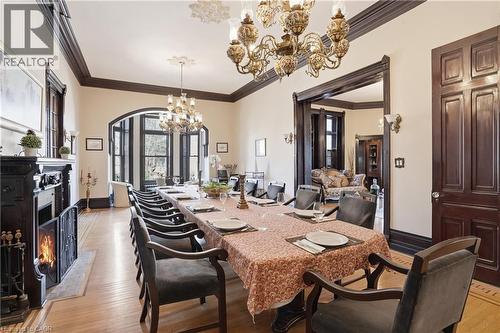 26 Ravenscliffe Avenue, Hamilton, ON - Indoor Photo Showing Dining Room