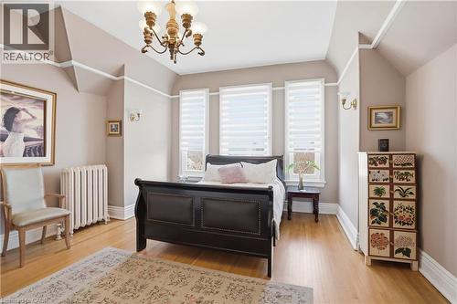 26 Ravenscliffe Avenue, Hamilton, ON - Indoor