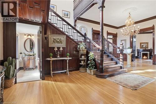 26 Ravenscliffe Avenue, Hamilton, ON - Indoor Photo Showing Other Room