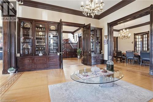 26 Ravenscliffe Avenue, Hamilton, ON - Indoor