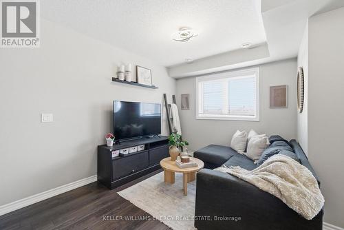 98 Tabaret Crescent, Oshawa (Windfields), ON - Indoor Photo Showing Living Room
