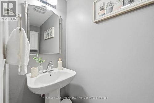 98 Tabaret Crescent, Oshawa (Windfields), ON - Indoor Photo Showing Bathroom