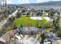 25 WALKER Court Grimsby, ON L3M 5J5