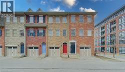 4 WHITEHAVEN Lane  Kitchener, ON N2H 0B3