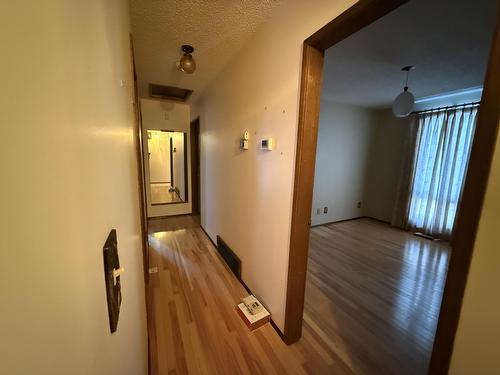 15105  92 St Nw, Edmonton, AB 