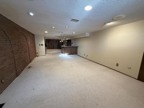 15105  92 St Nw, Edmonton, AB 