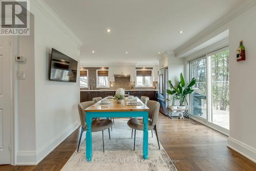 3311 Springvale Court, Burlington, ON - Indoor Photo Showing Dining Room