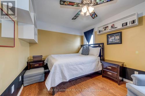 3311 Springvale Court, Burlington, ON - Indoor Photo Showing Bedroom