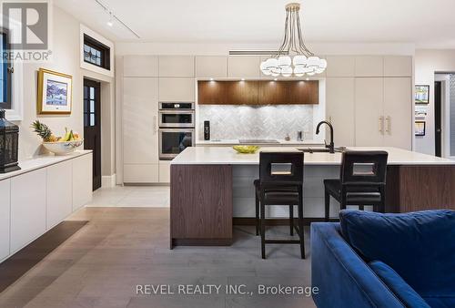 Main Level Kitchen - 90 Powell Avenue, Ottawa, ON - Indoor Photo Showing Kitchen With Upgraded Kitchen