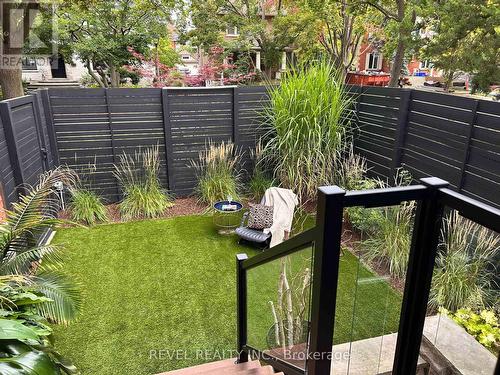 Main Level Courtyard North - 90 Powell Avenue, Ottawa, ON - Outdoor