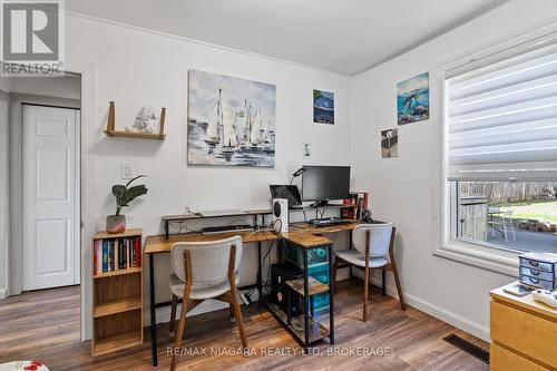 50 Merigold Street, St. Catharines (Western Hill), ON - Indoor Photo Showing Office