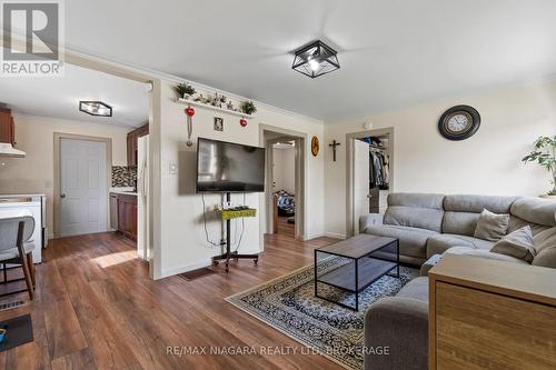 50 Merigold Street, St. Catharines (Western Hill), ON - Indoor