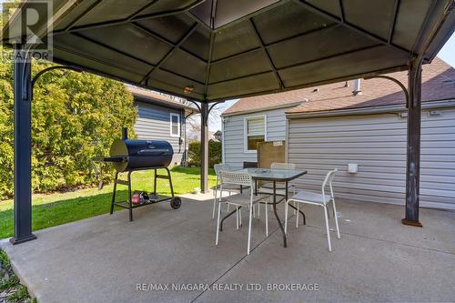 50 Merigold Street, St. Catharines (Western Hill), ON - Outdoor With Exterior