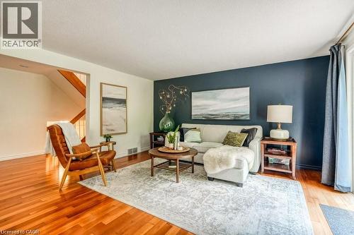 220 Salisbury Avenue Unit# 29, Cambridge, ON - Indoor Photo Showing Living Room