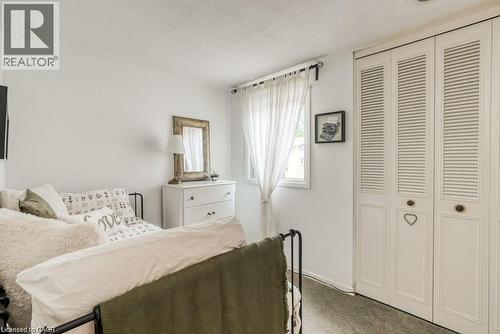 220 Salisbury Avenue Unit# 29, Cambridge, ON - Indoor Photo Showing Bedroom