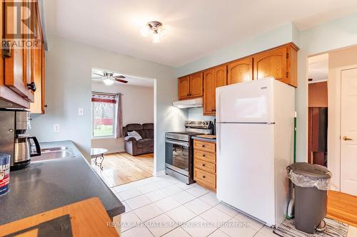 847 Glengarry Boulevard, Cornwall, ON - Indoor Photo Showing Kitchen