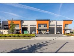 2105 CARPENTER STREET  Abbotsford, BC V2T 6B3