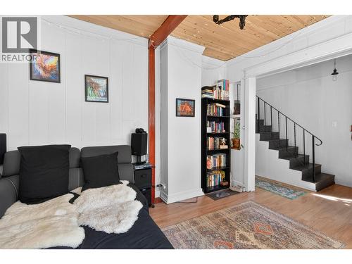 117 High Street, Nelson, BC - Indoor