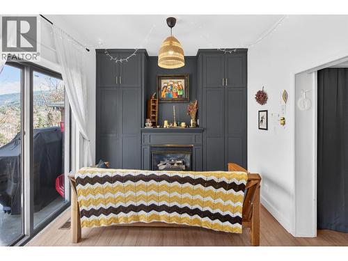 117 High Street, Nelson, BC - Indoor Photo Showing Bedroom