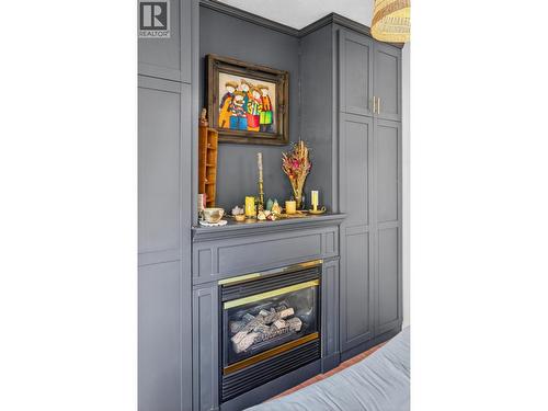 117 High Street, Nelson, BC - Indoor With Fireplace