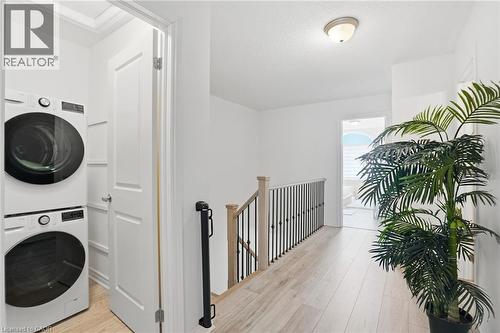 48 Harmony Way, Thorold, ON - Indoor Photo Showing Laundry Room