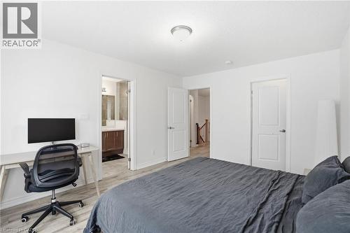 48 Harmony Way, Thorold, ON - Indoor Photo Showing Bedroom