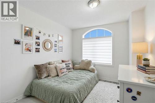 48 Harmony Way, Thorold, ON - Indoor Photo Showing Bedroom