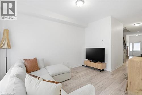 48 Harmony Way, Thorold, ON - Indoor Photo Showing Other Room