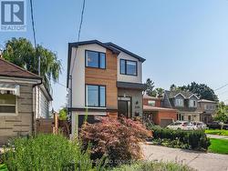 221 VIRGINIA AVENUE Toronto, ON M4C 2T6
