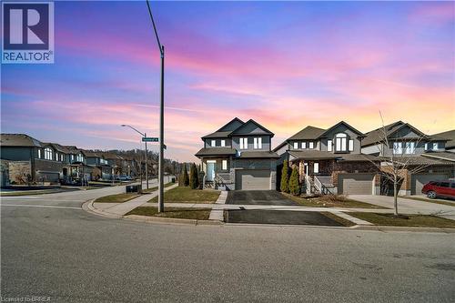 433 TWINLEAF Street  Waterloo, ON N2V 0B5