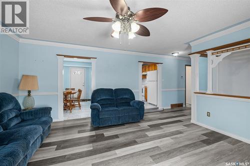 3113 Dunn Drive, Prince Albert, SK - Indoor Photo Showing Living Room