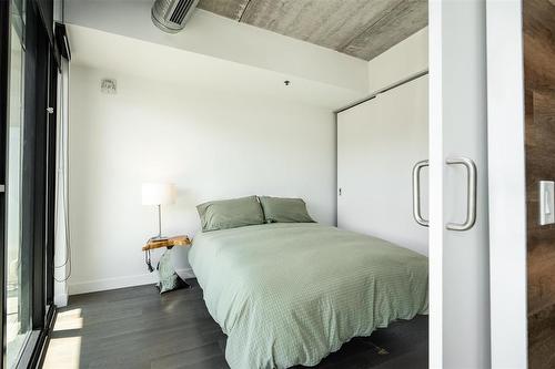 605 311 Hargrave Street, Winnipeg, MB - Indoor Photo Showing Bedroom