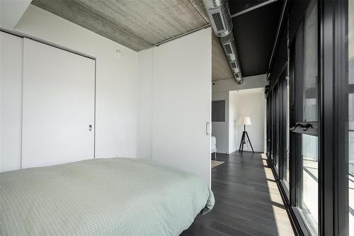 605 311 Hargrave Street, Winnipeg, MB - Indoor Photo Showing Other Room