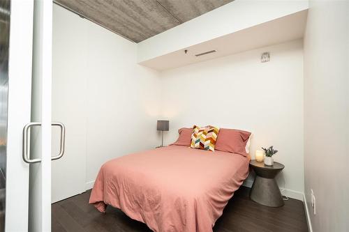 605 311 Hargrave Street, Winnipeg, MB - Indoor Photo Showing Bedroom